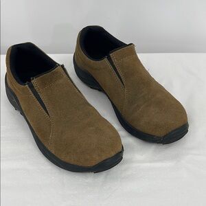 BRAZOS WOMENS SIZE 7.5 Brown Slip-On Shoes